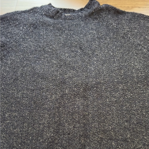 Vintage Abercrombie & Fitch Crewneck Sweater %100 Wool Y2K (See Description) - Picture 11 of 13